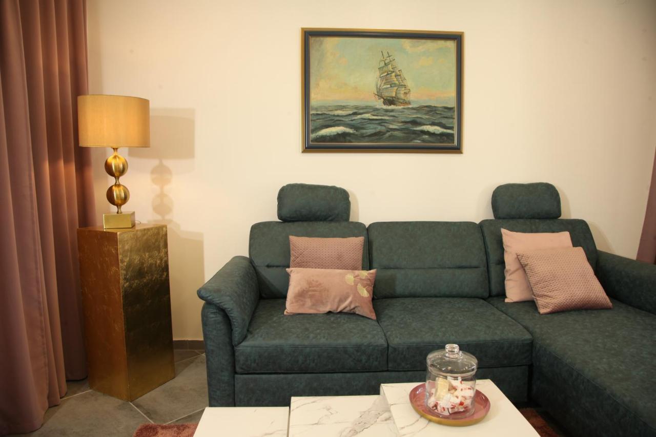 Luxurious Seaview Apartment シベニク エクステリア 写真