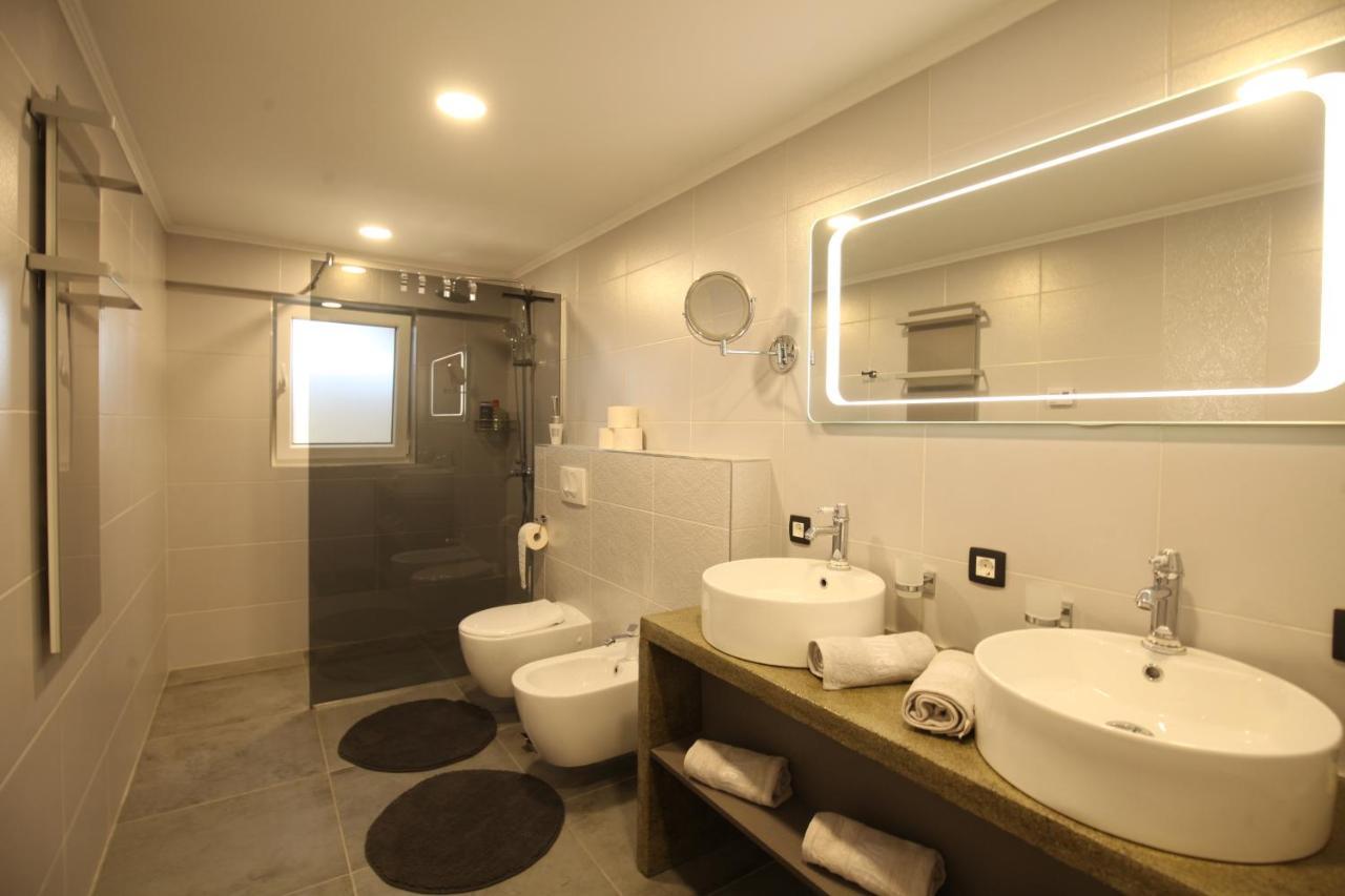Luxurious Seaview Apartment シベニク エクステリア 写真
