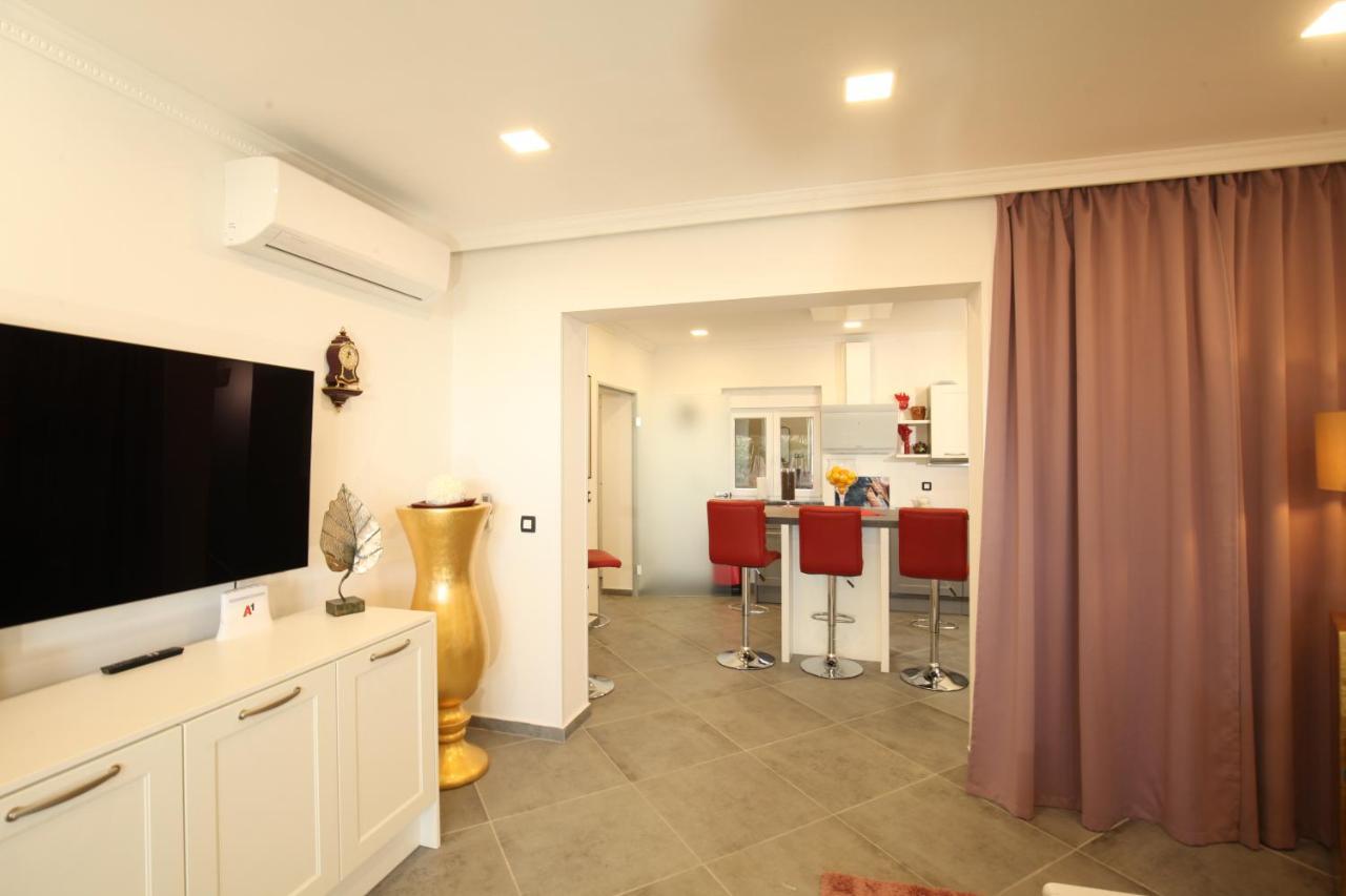 Luxurious Seaview Apartment シベニク エクステリア 写真