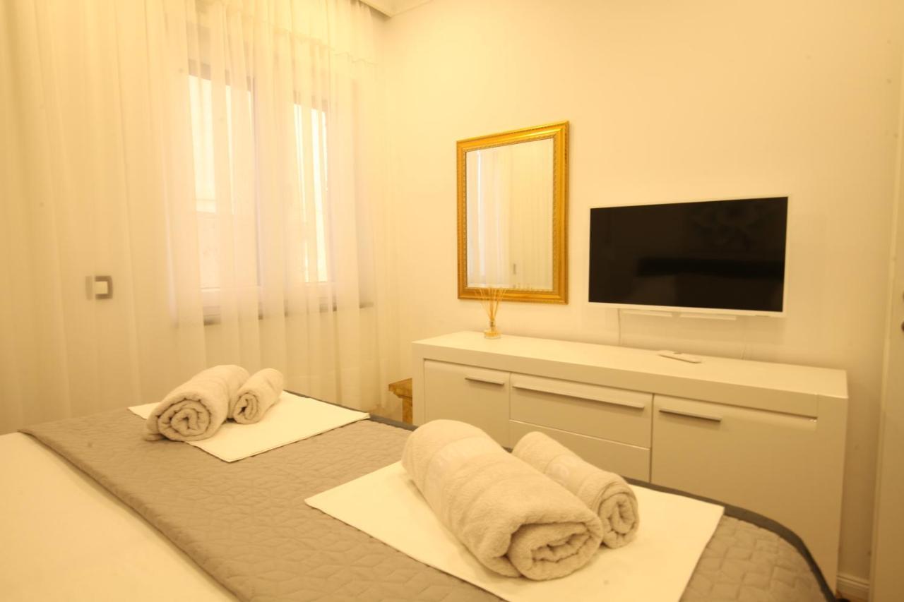 Luxurious Seaview Apartment シベニク エクステリア 写真