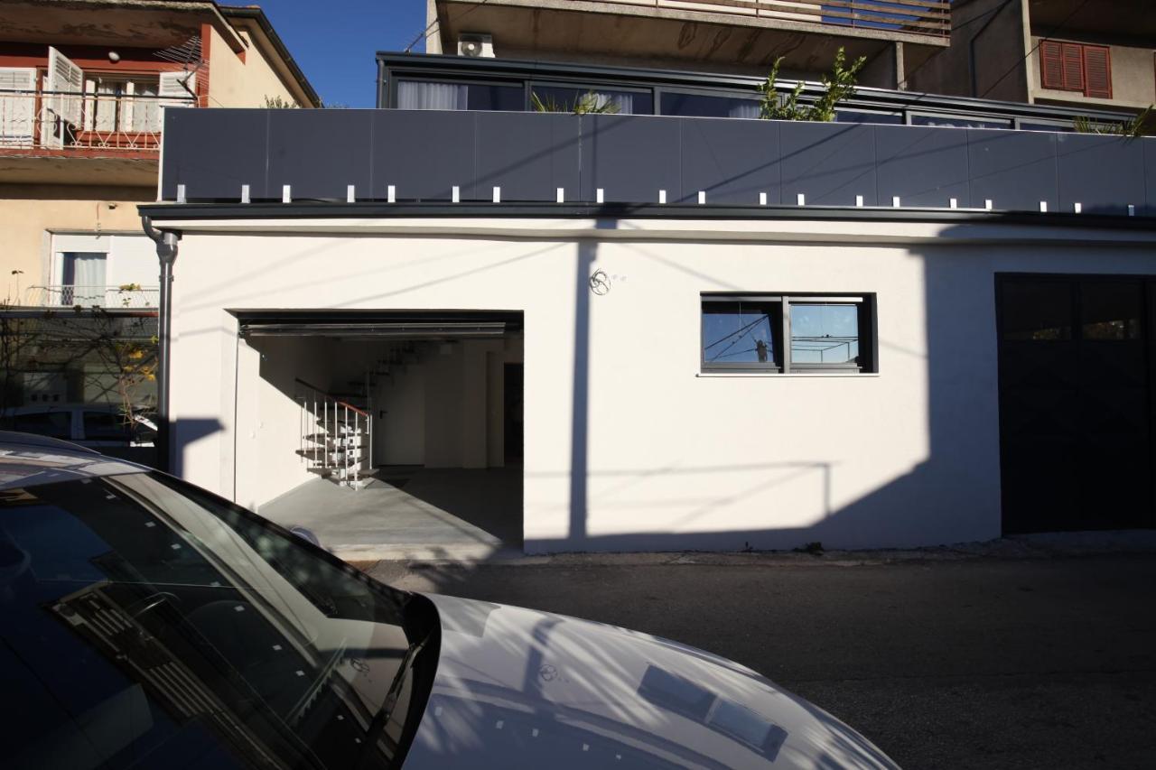 Luxurious Seaview Apartment シベニク エクステリア 写真
